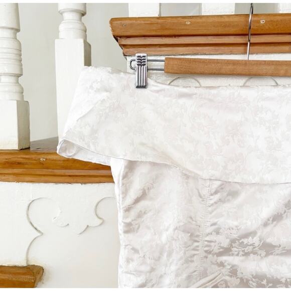 Anthropologie BHLDN Ingrid Stretch Mini Dress Off-Shoulder White Jacquard Size L - Picture 4 of 11